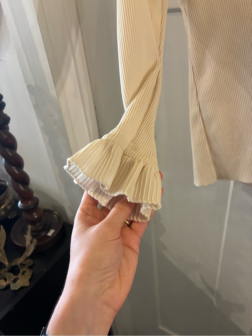 Cream Ruffle-Trim Ribbed Long Sleeve Top - Picture 2 of 4